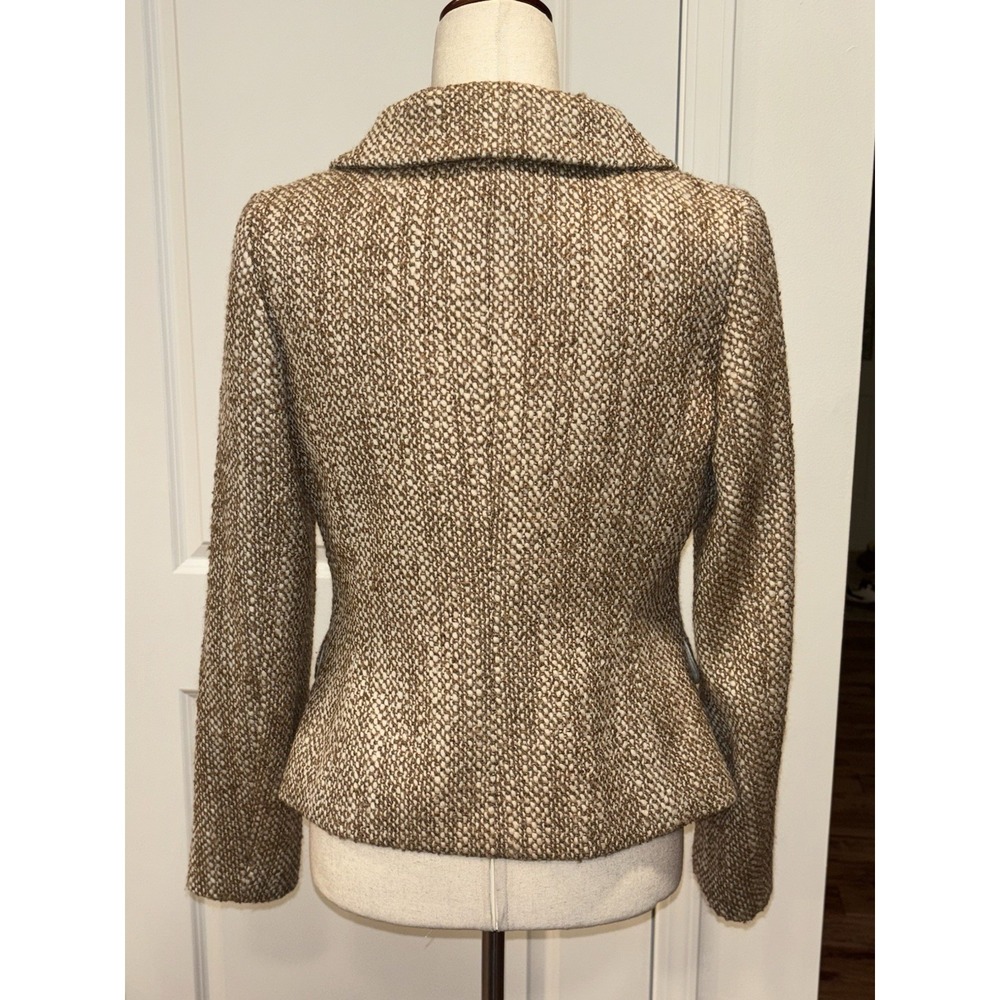 Brooks Brothers Boucle Tweed Jacket Beige Cream Italian Fabric Women's Size 2 - Picture 6 of 9